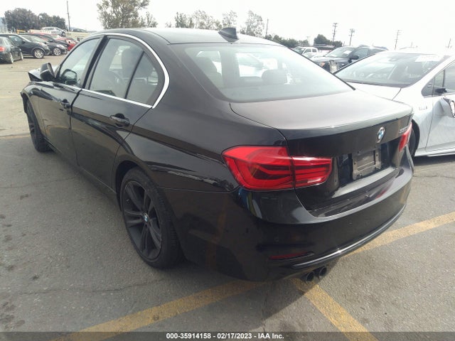 BMW 3 Series 330i 2018 WBA8B9C57JEE82608 Image 3