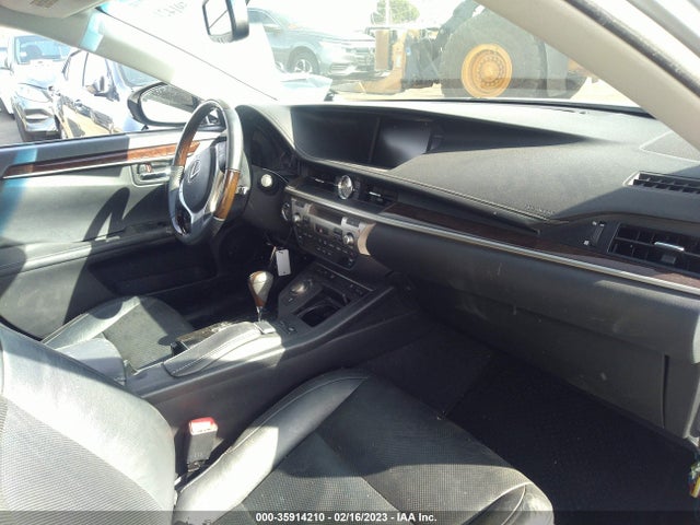 2013 LEXUS ES 350 4DR SDN VIN: JTHBK1GG8D2070379