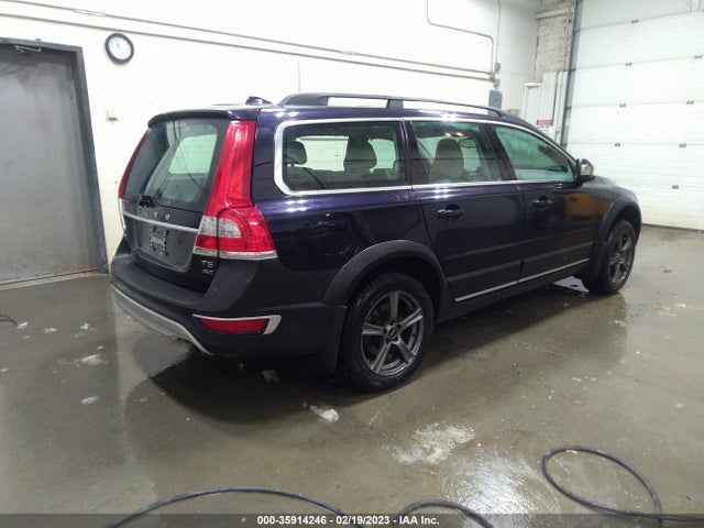 2016 Volvo XC70, VIN: YV4612NJ3G1240424