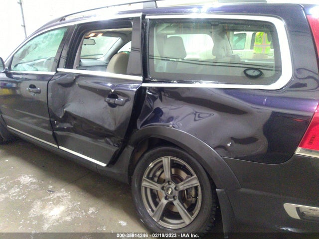 2016 Volvo XC70, VIN: YV4612NJ3G1240424