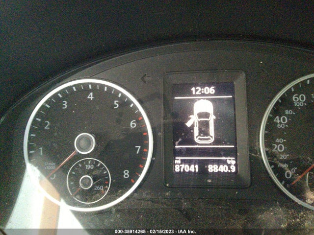 WVGAV7AX6JK005621 Volkswagen TIGUAN LIMITED