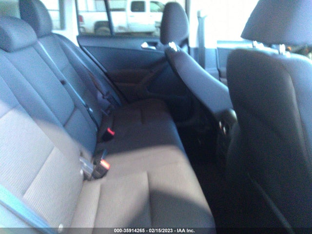 WVGAV7AX6JK005621 Volkswagen TIGUAN LIMITED