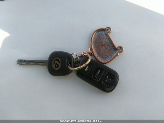 JT8BF28G8W5027302 Lexus ES 300 LUXURY SPORT SDN