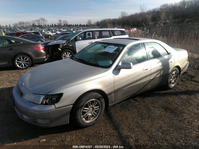 JT8BF28G8W5027302 Lexus ES 300 LUXURY SPORT SDN