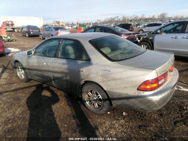 JT8BF28G8W5027302 Lexus ES 300 LUXURY SPORT SDN