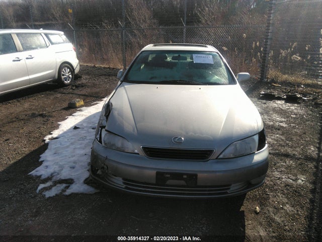 JT8BF28G8W5027302 Lexus ES 300 LUXURY SPORT SDN