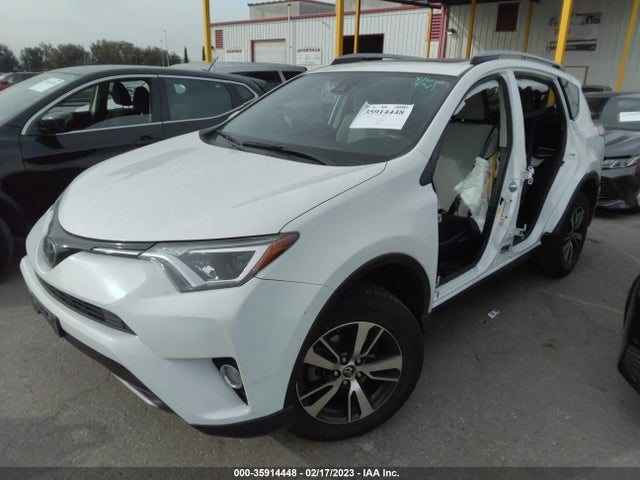 2018 TOYOTA RAV4 XLE/ADVENTURE VIN: JTMWFREV0JD115211