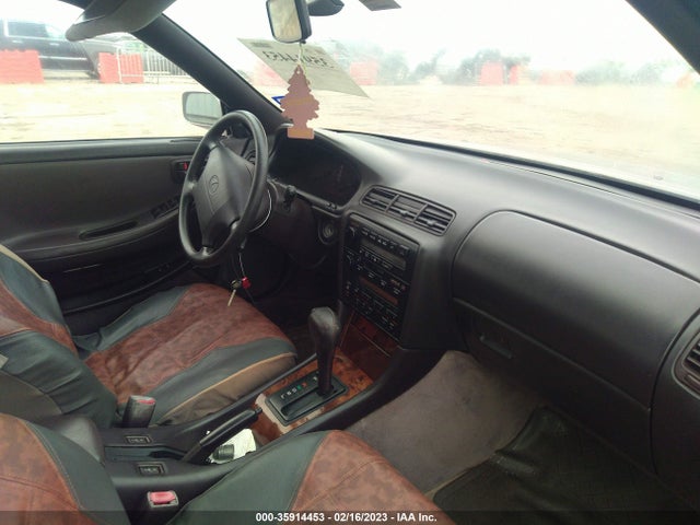 JT8GK13T4S0107753 Lexus ES 300