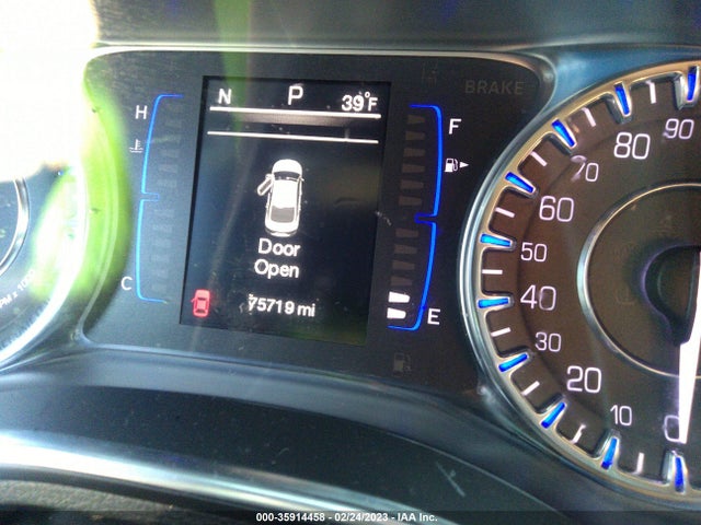 1C3CCCAB6FN652353 Chrysler 200 Limited