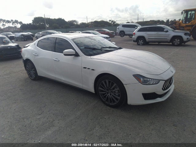 2018 Maserati Ghibli, VIN: ZAM57XSAXJ1299861