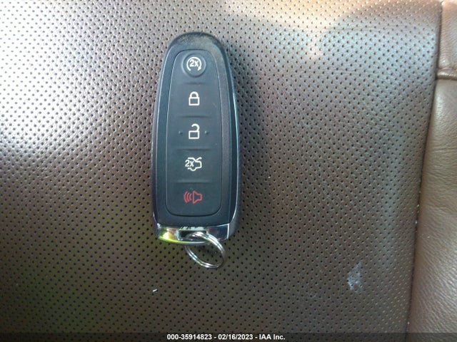 Lincoln MKS 2015 1LNHL9EK5FG606219 Image 3