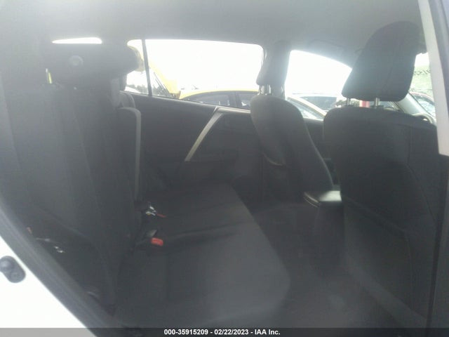 Toyota RAV4 LE 2015 2T3BFREV2FW263403 Image 8