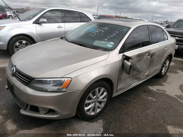 3VWDX7AJ8DM237669 Volkswagen Jetta Sedan Se W/convenience/sunroof