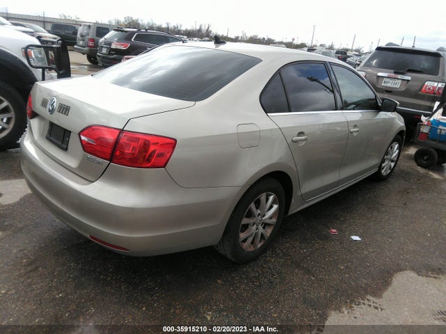 3VWDX7AJ8DM237669 Volkswagen Jetta Sedan Se W/convenience/sunroof