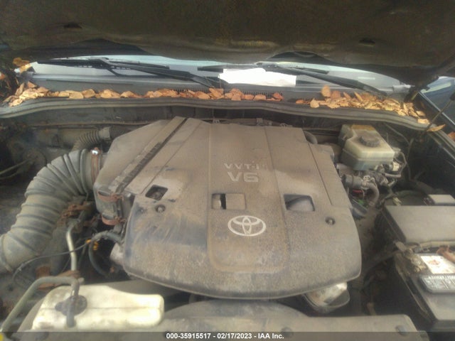 2004 TOYOTA 4RUNNER SR5 VIN: JTEBU14R848013111