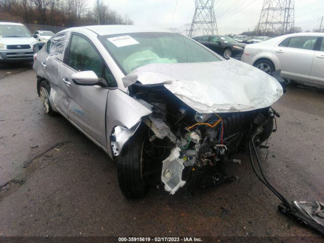 KNAFX4A88E5048970 KIA FORTE EX