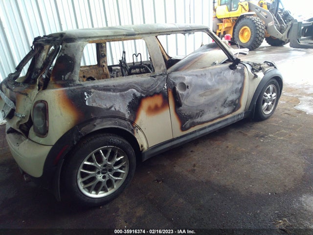 WMWSU3C56DT681028 Mini COOPER HARDTOP