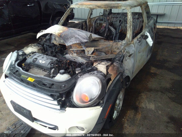 WMWSU3C56DT681028 Mini COOPER HARDTOP