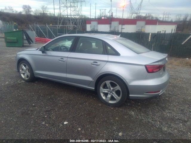 WAUAUHFFXJ1072366 Audi A3 Sedan Premium/tech Premium