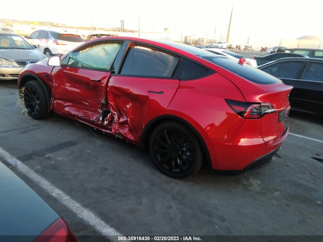 Tesla Model Y Long Range 2023 7SAYGDEE2PF619983 Image 3