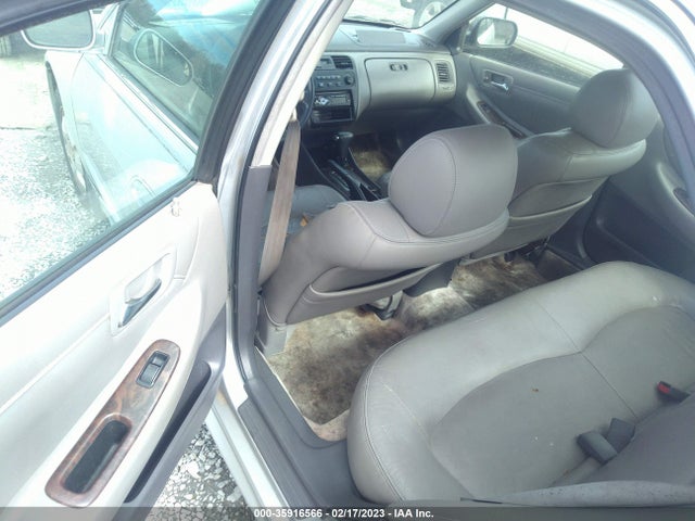 2002 HONDA ACCORD SDN EX VIN: 1HGCG56602A085521