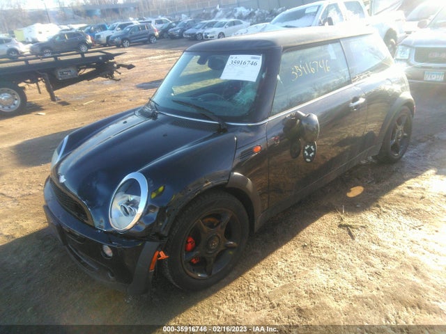 2005 MINI COOPER HARDTOP VIN: WMWRC33535TC59837