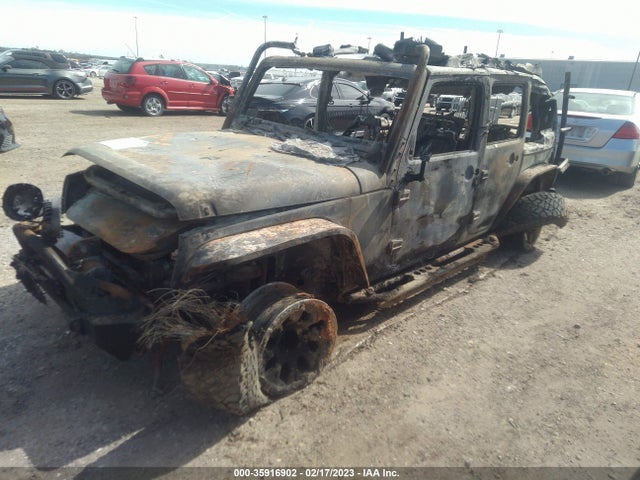 1C4BJWDG7GL166041 Jeep Wrangler Unlimited Sport
