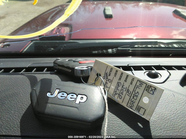 2021 Jeep Gladiator, VIN: 1C6HJTAG4ML582354