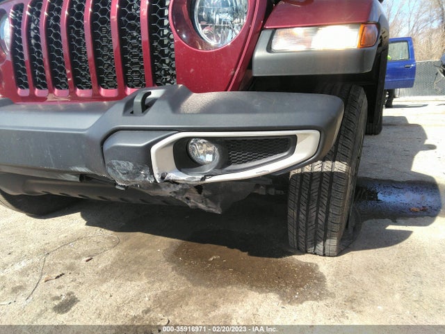 2021 Jeep Gladiator, VIN: 1C6HJTAG4ML582354
