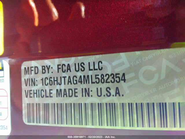 2021 Jeep Gladiator, VIN: 1C6HJTAG4ML582354