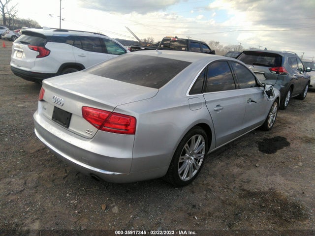 Audi A8 2011 WAUAVAFD2BN024079 Image 4