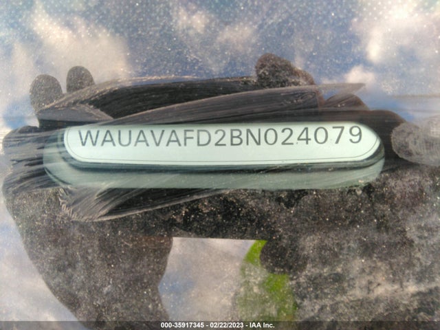 Audi A8 2011 WAUAVAFD2BN024079 Image 9
