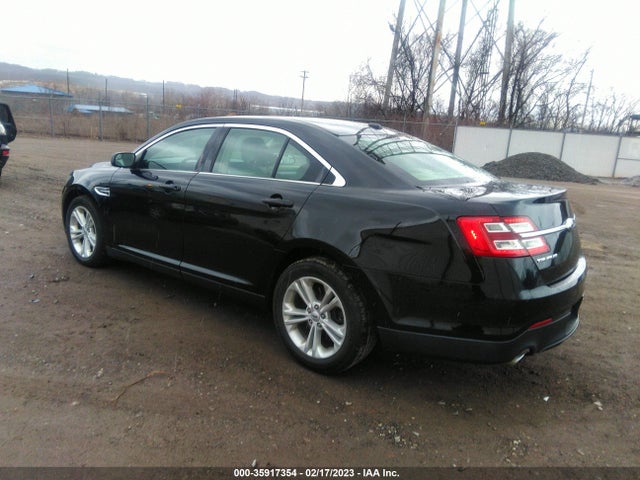 2017 Ford Taurus, VIN: 1FAHP2D87HG142848