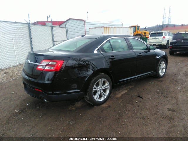 2017 Ford Taurus, VIN: 1FAHP2D87HG142848