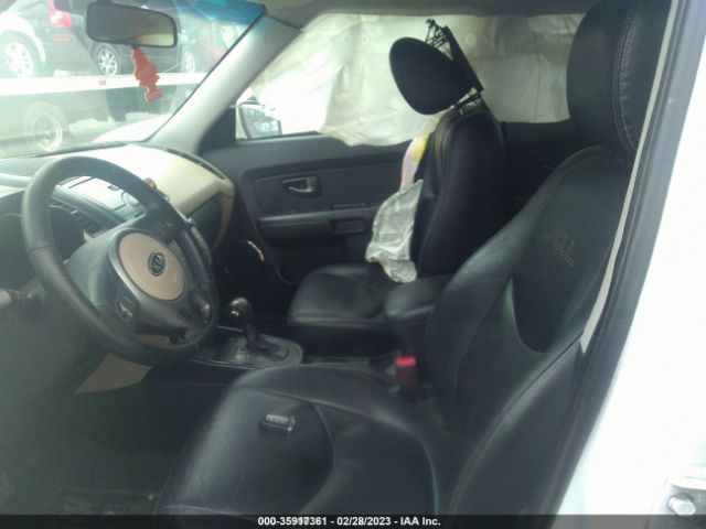 KNDJT2A25B7723800 KIA SOUL +