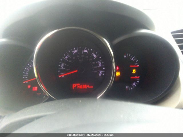 KNDJT2A25B7723800 KIA SOUL +