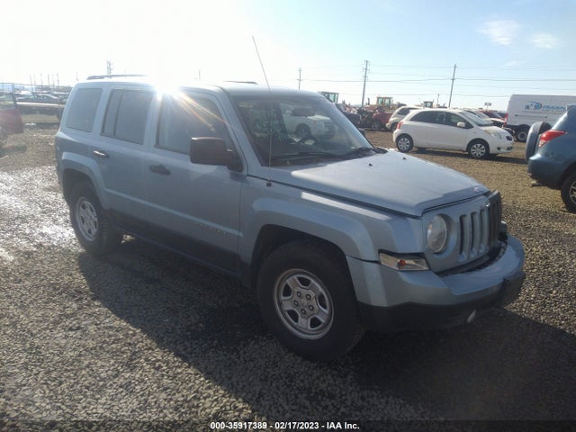2014 1C4NJRBB1ED601052 main image