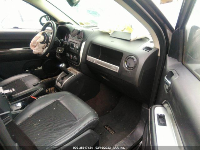 1C4NJDEB7FD143033 Jeep Compass Latitude