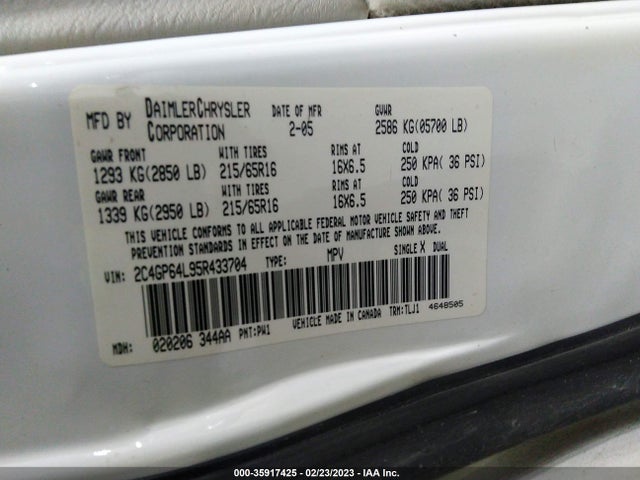 2C4GP64L95R433704 Chrysler Town & Country Limited