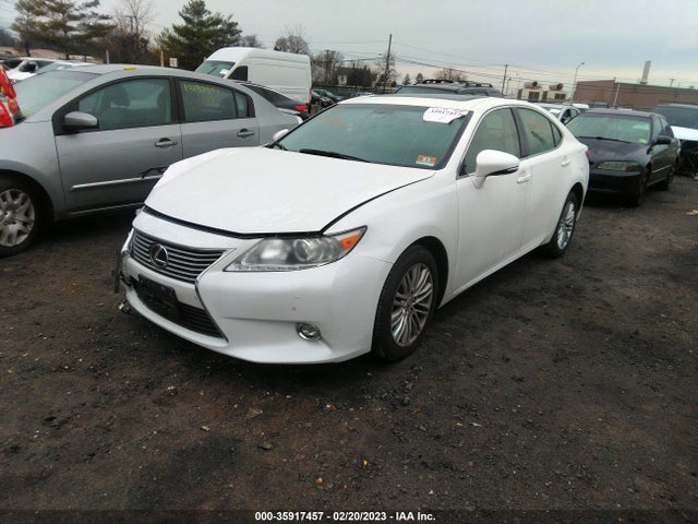 JTHBK1GG3F2193333 Lexus ES