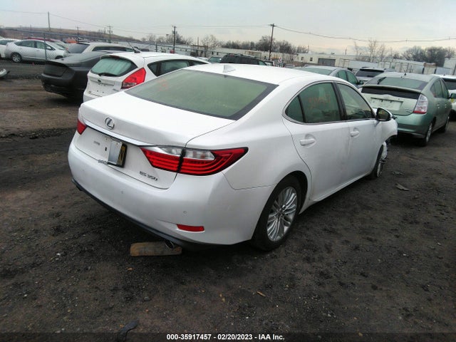 JTHBK1GG3F2193333 Lexus ES