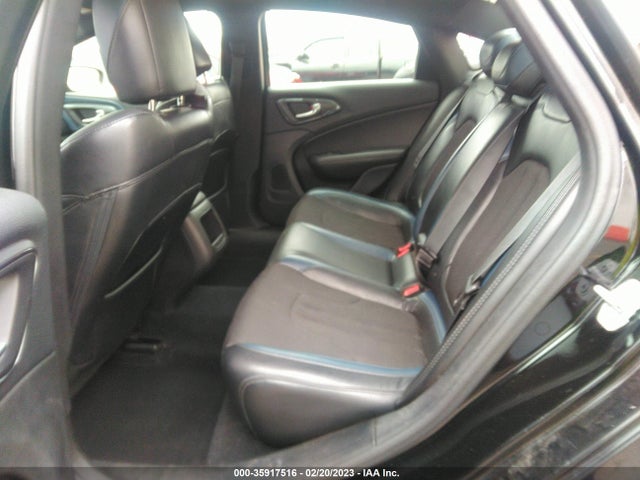 1C3CCCBBXFN596903 Chrysler 200 S