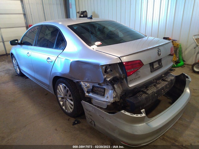 3VWD07AJ9FM242628 Volkswagen Jetta Sedan 1.8t Se