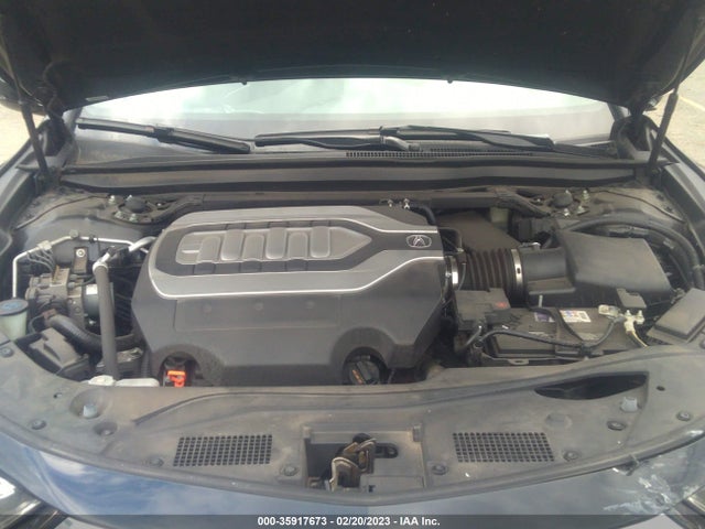 2018 Acura RLX, VIN: JH4KC1F54JC001188