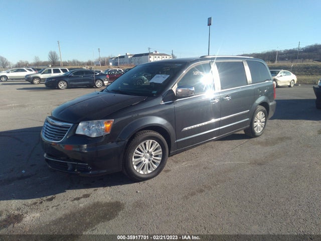 2C4RC1GG8ER273322 Chrysler Town & Country Limited