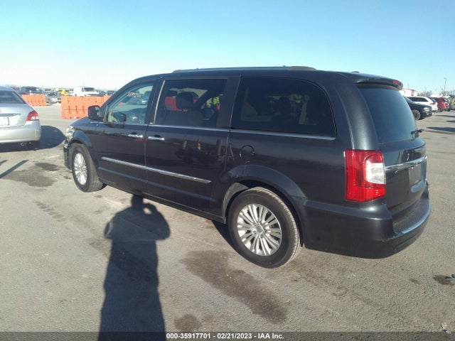2C4RC1GG8ER273322 Chrysler Town & Country Limited