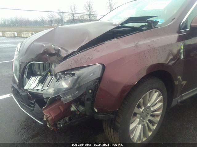 Lincoln MKT 2010 2LMHJ5FR1ABJ22742 Image 7