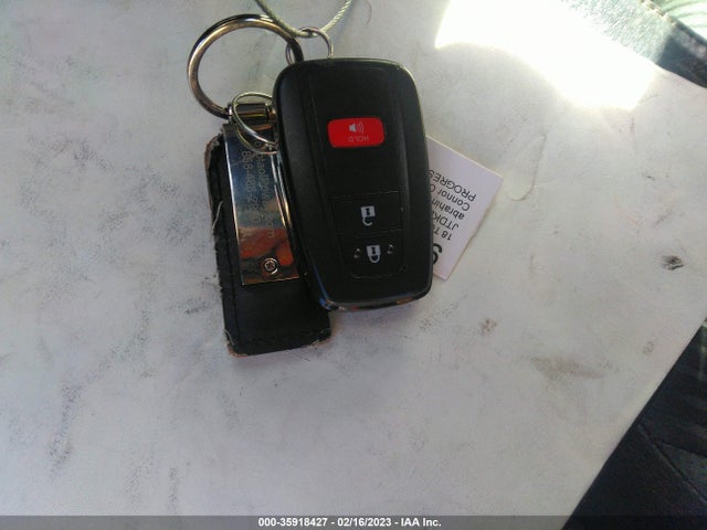 Toyota Prius Two/two Eco/three 2018 JTDKBRFU3J3065362 Image 3