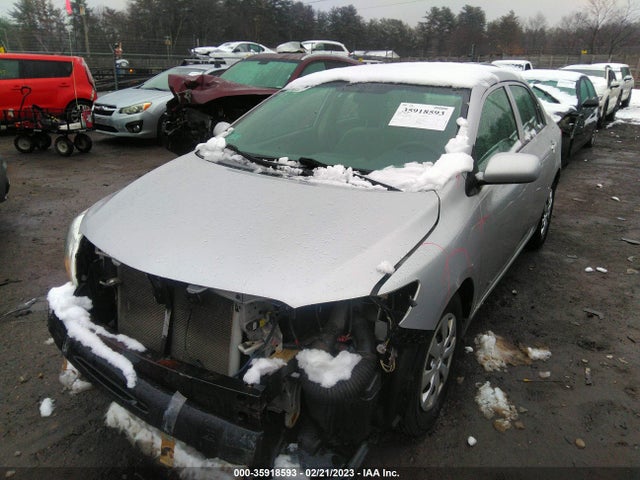 Toyota Corolla 2010 1NXBU4EE4AZ176998 Image 2