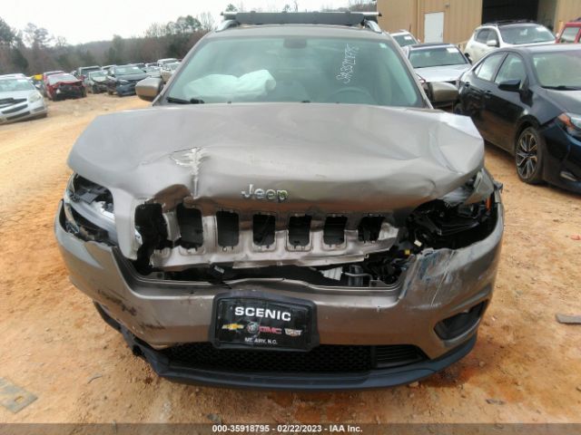 1C4PJMCX3KD281895 Jeep Cherokee Latitude
